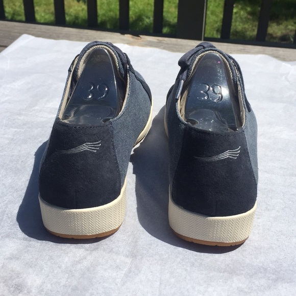 Denim Danskos NEW - Picture 2 of 9